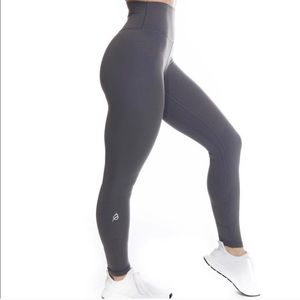 SOLD Ptula Alainah III Legging